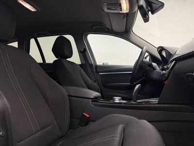 2018 BMW 330i xDrive Touring *Nav professional*Hifi*Se Spec 252hk – bild 13