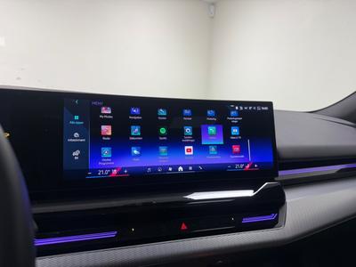 2024 BMW 520d xDrive Sedan M Sport*Pano*HuD*Läder*Se Spec* Euro 6 – bild 17