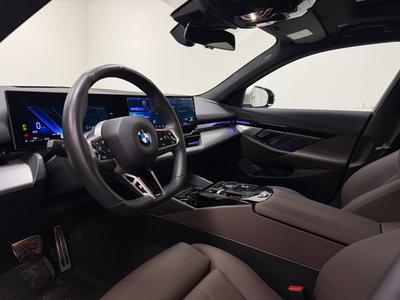 2024 BMW 520d xDrive Sedan M Sport*Pano*HuD*Läder*Se Spec* Euro 6 – bild 9