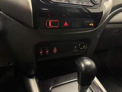 2016 Fiat Fullback Double Cab 2.4 4x4 · Moms · Skinn · Nav · Kamera · D-värm – bild 17