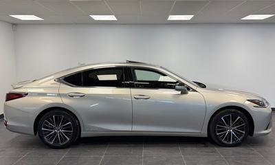 2022 Lexus ES 300h 2.5 E-CVT Limited Edt *Taklucka*Skinn*Navi*B-kam – bild 3