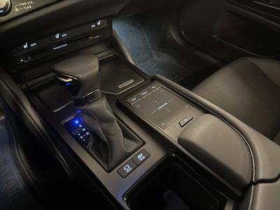 2022 Lexus ES 300h 2.5 E-CVT Limited Edt *Taklucka*Skinn*Navi*B-kam – bild 21