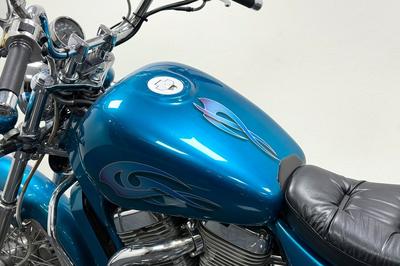 1995 Suzuki Intruder vs600gl motivlack Nybes Sidoväska Hemleverans Pris – bild 7