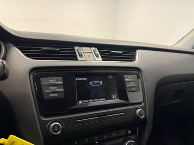 2015 Skoda Octavia Kombi 1.6 TDI Ambition · D-värm · Dragkrok · Nyservad · Euro 5 – bild 15