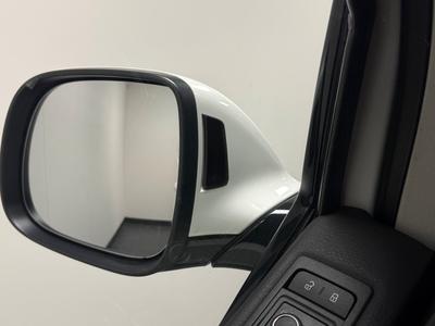 2017 Volkswagen Multivan 2.0 TDI 4M Highline 7-sits MOMS SE SPEC värm Dynaudio – bild 6