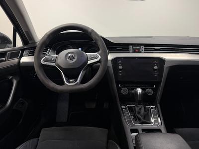 2020 Volkswagen Passat Sportscombi 2.0 TDI 4M *R-line*Matrix*D-värm*Spec – bild 11