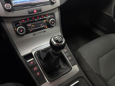 2012 Volkswagen Passat Variant 2.0 TDI DPF BMT Masters · Drag · Euro 5 – bild 16