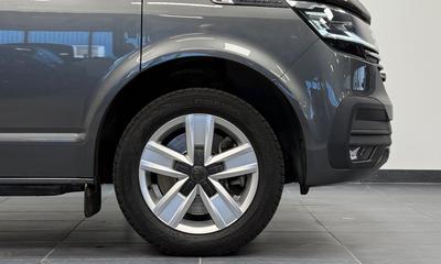 2021 Volkswagen Transporter Kombi 4M*Cockpit*Fullutr*LED*Inredning*SN-påbyggd* – bild 4